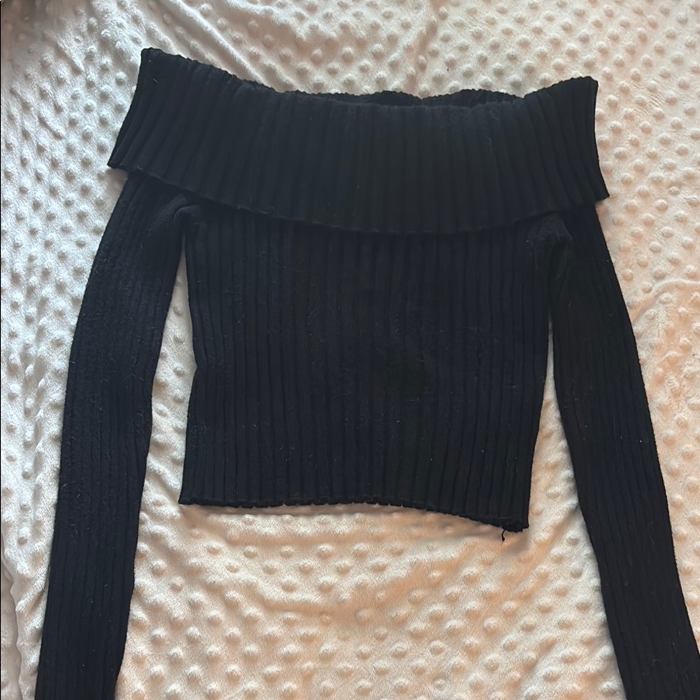 Madden Girl Black Off-Shoulder Ribbed Blouse